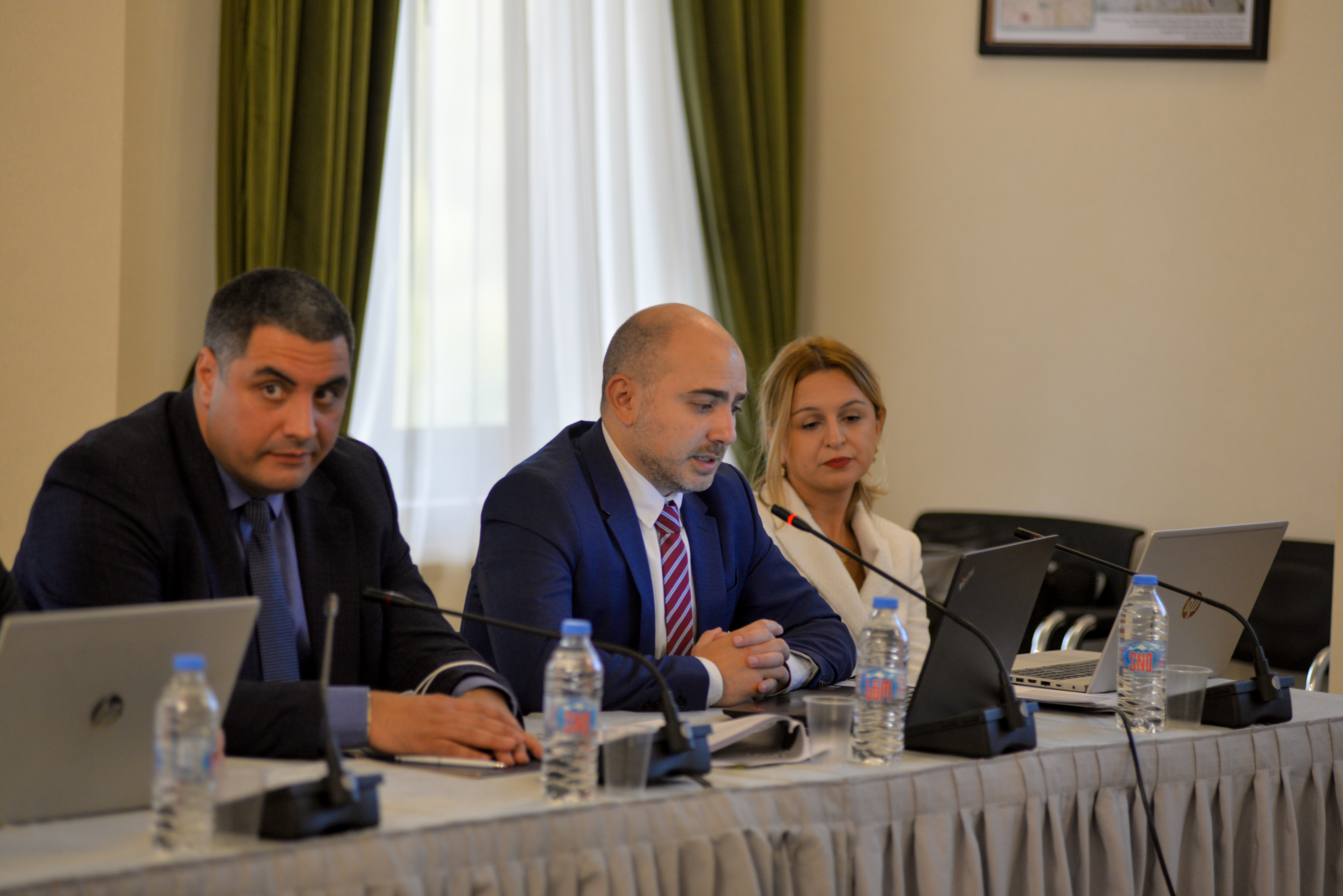 The state auditors presented two audit reports to the members of the parliamentary working group