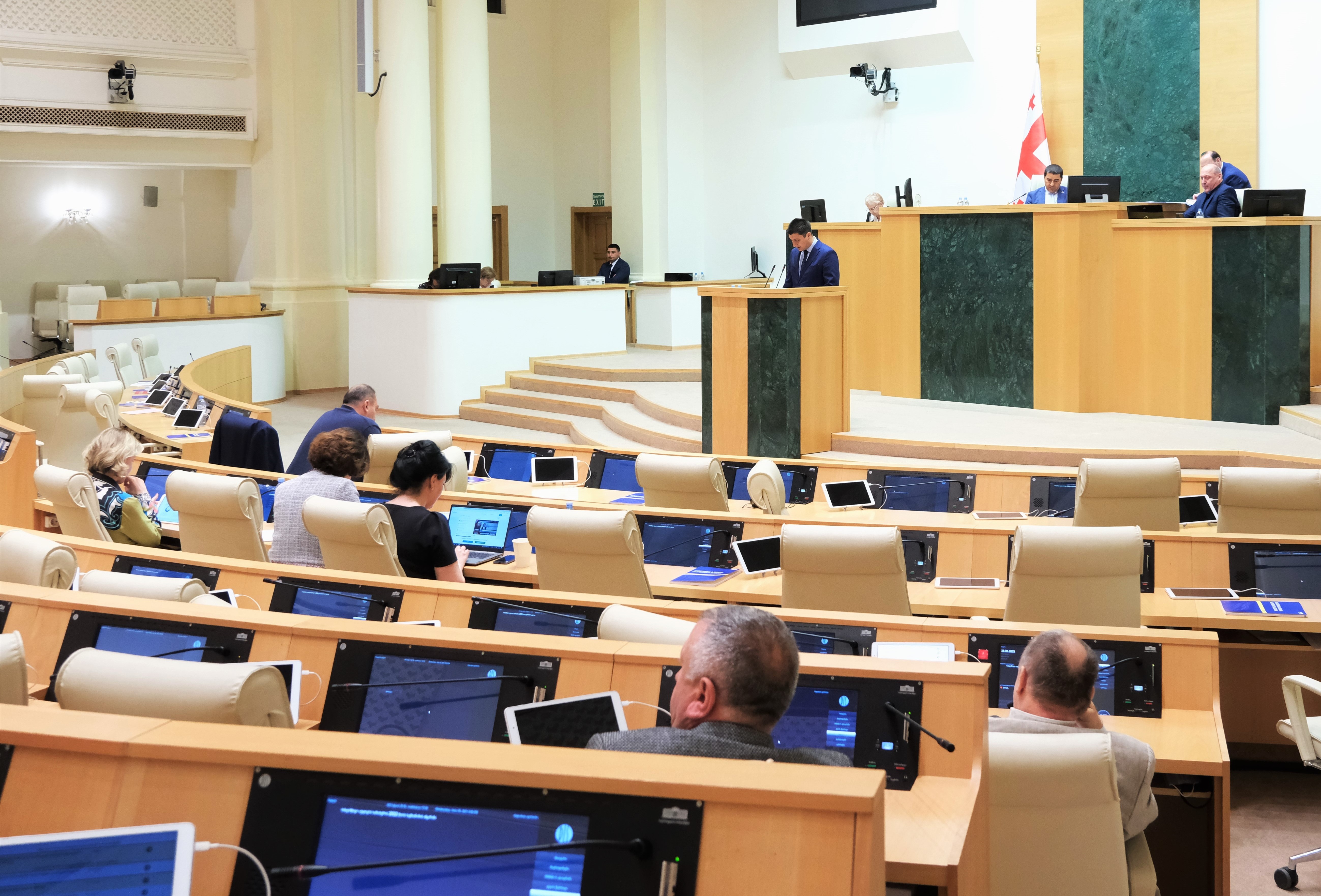 გენერალურმა აუდიტორმა 2022 წლის საქმიანობის ანგარიში და სახელმწიფო ბიუჯეტის შესრულების წლიური ანგარიშის შესახებ მოხსენება წარადგინა