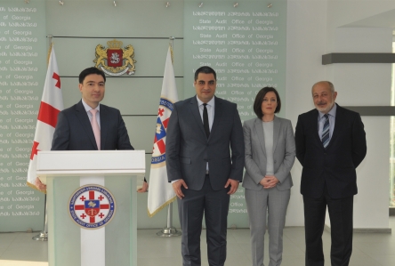 Auditor General Presented New Deputies